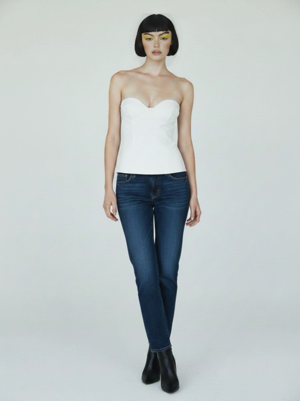 Poetry Classic Mid-Rise Dark Blue Women’s Jeans Size 6